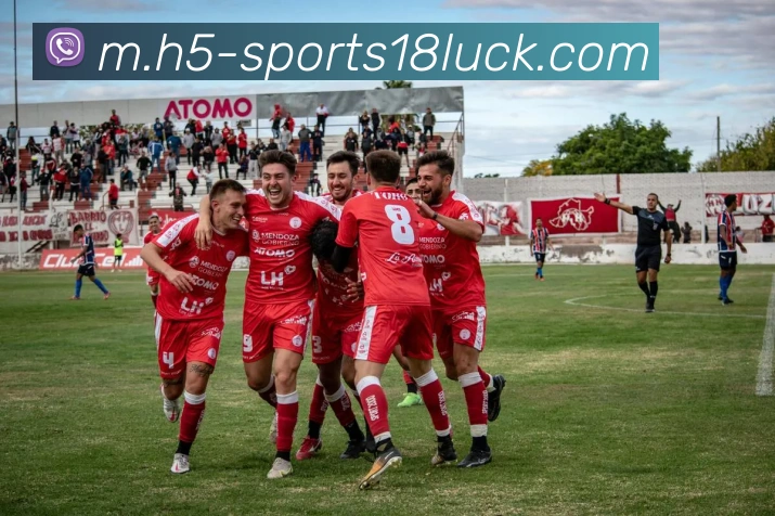 浓眉称赞弗拉格学习能力强助其适应比赛节奏并做出正确决策